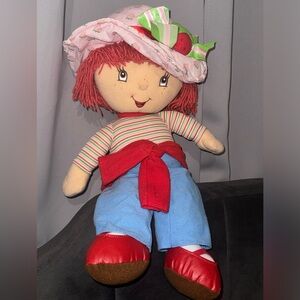 2005 Strawberry shortcake plush